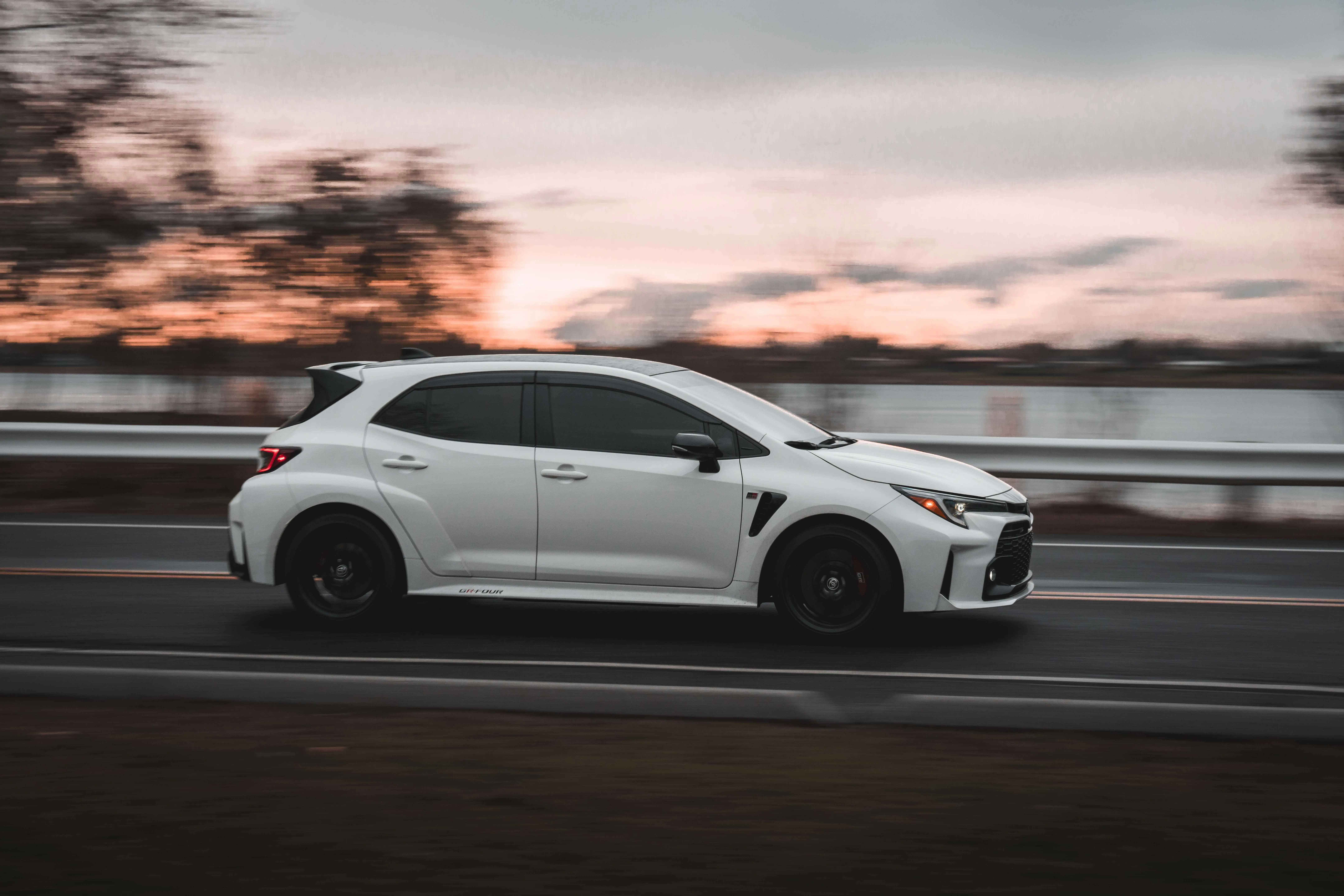 Automotive content creation for social media by Minic Media