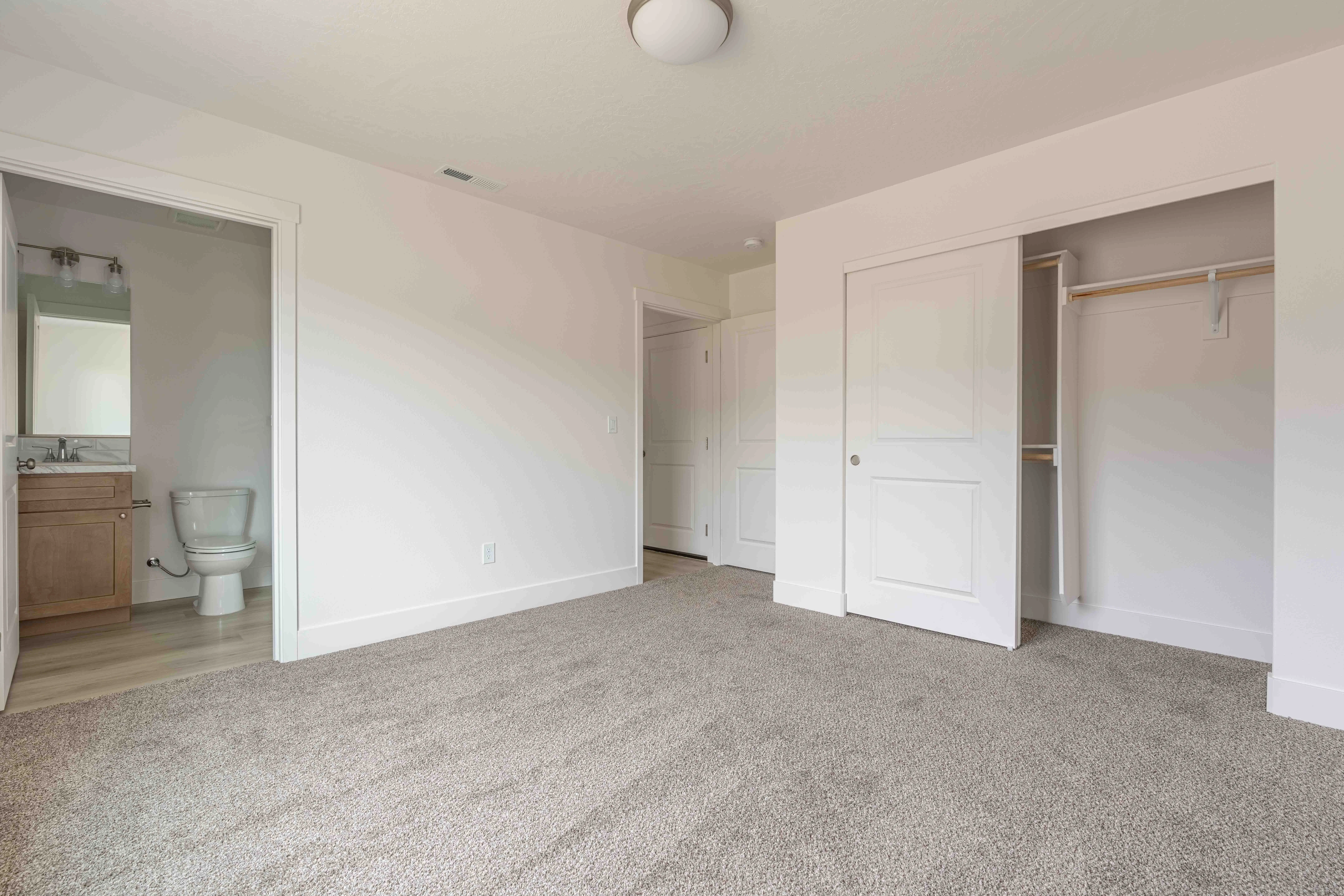 Real estate photography exterior curb appeal Tri-Cities