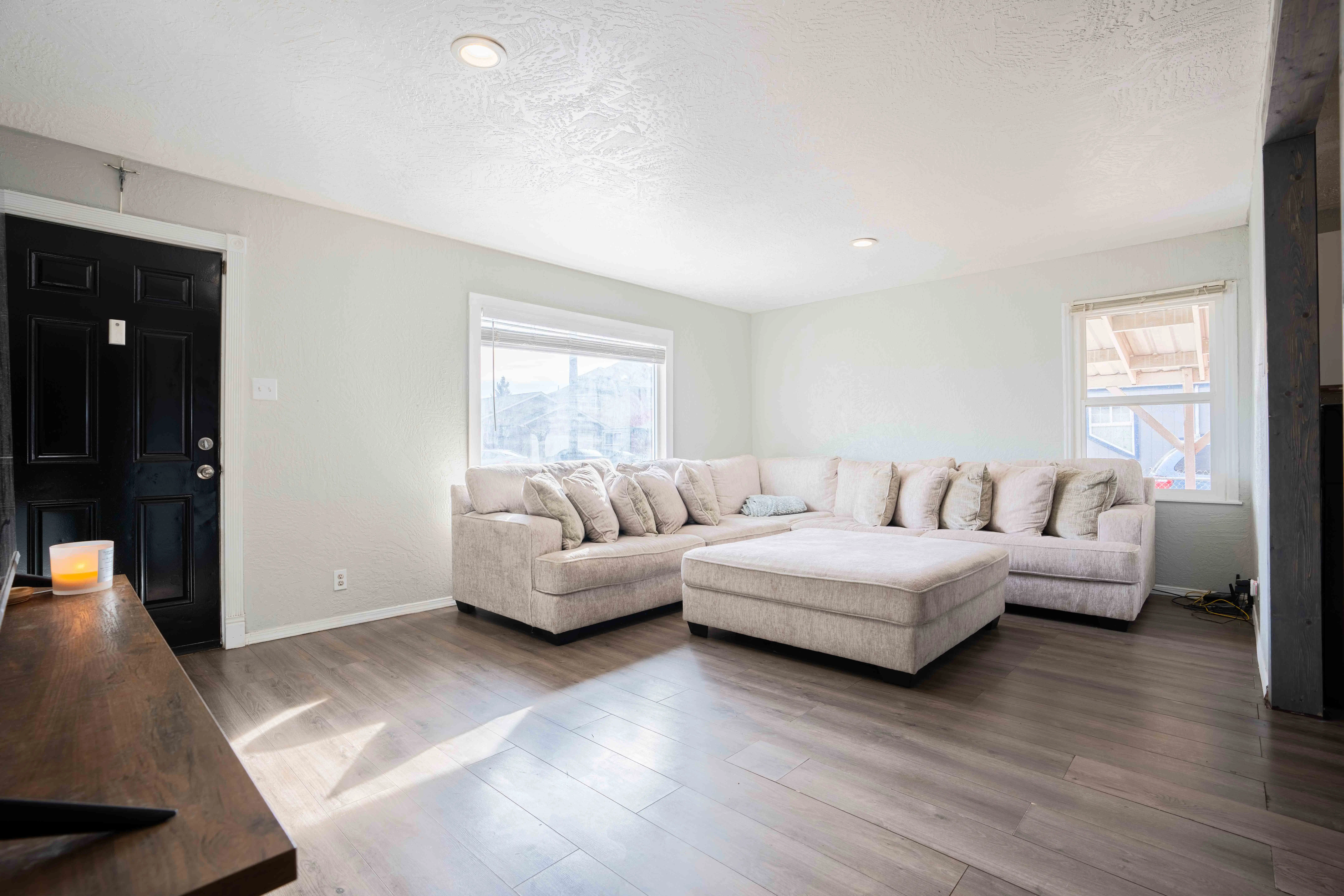 Real estate interior photography dining area Pacific Northwest