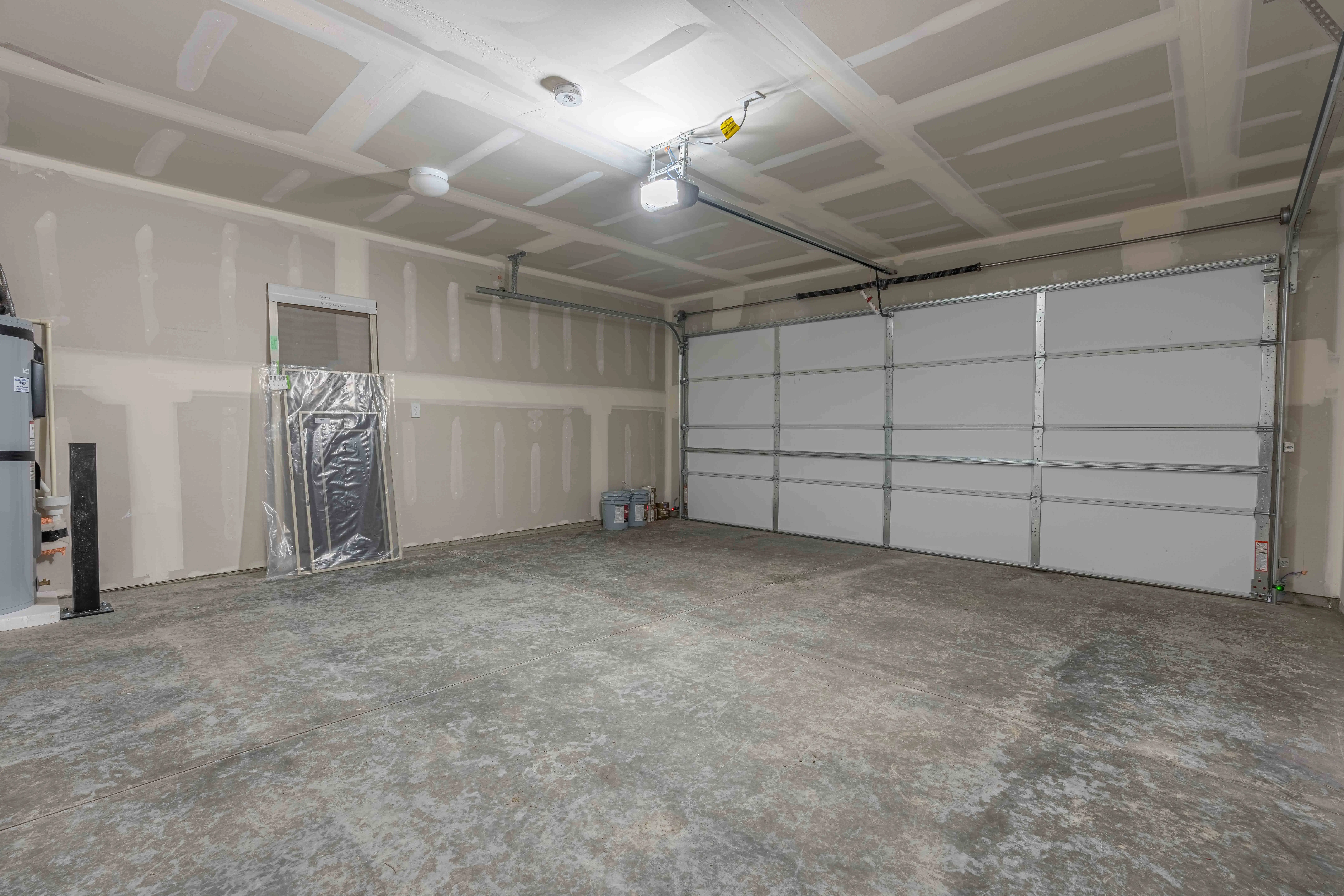 Real estate photography laundry utility room Pasco WA