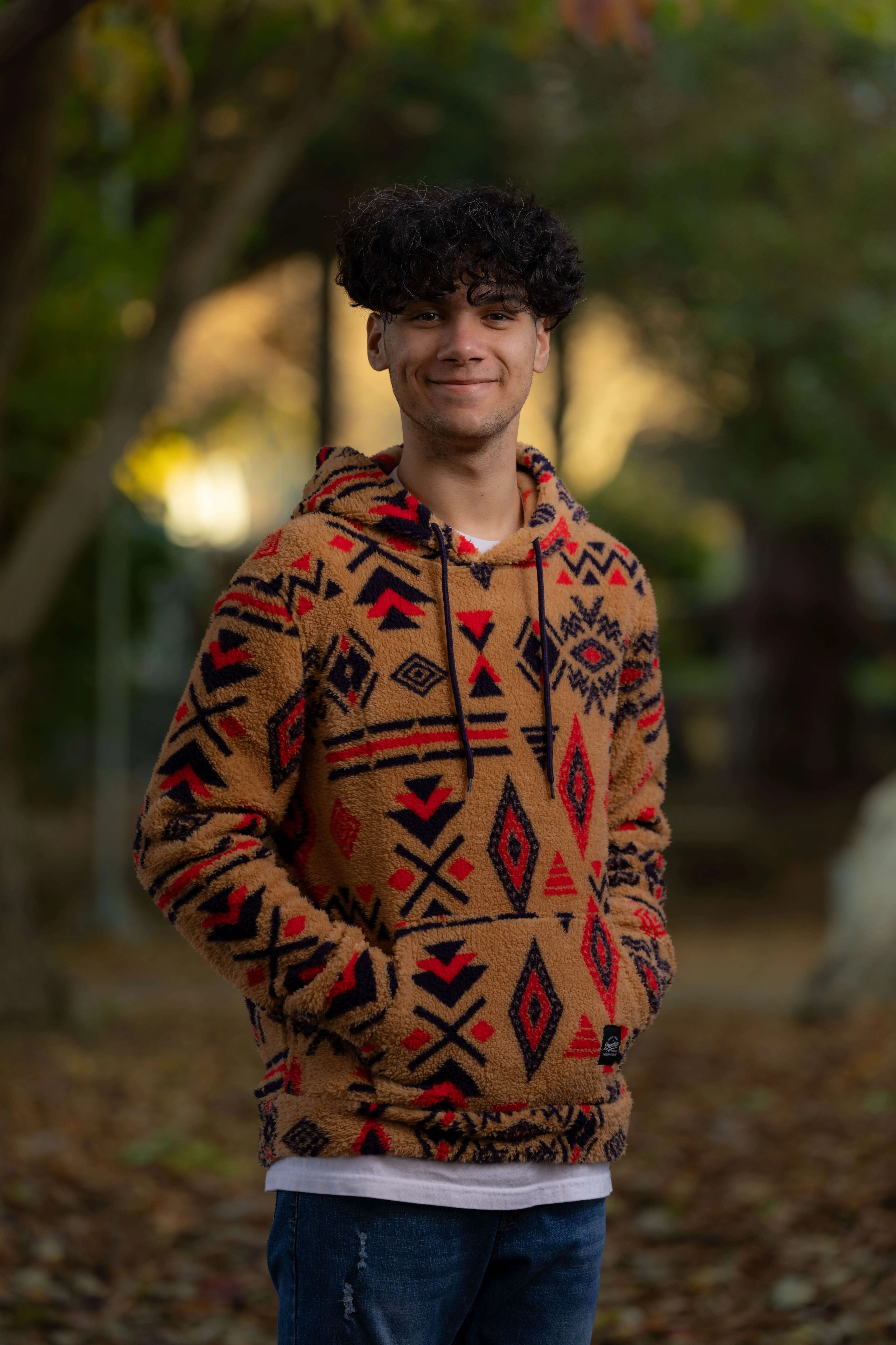 Senior pictures outdoor scenic backdrop Washington