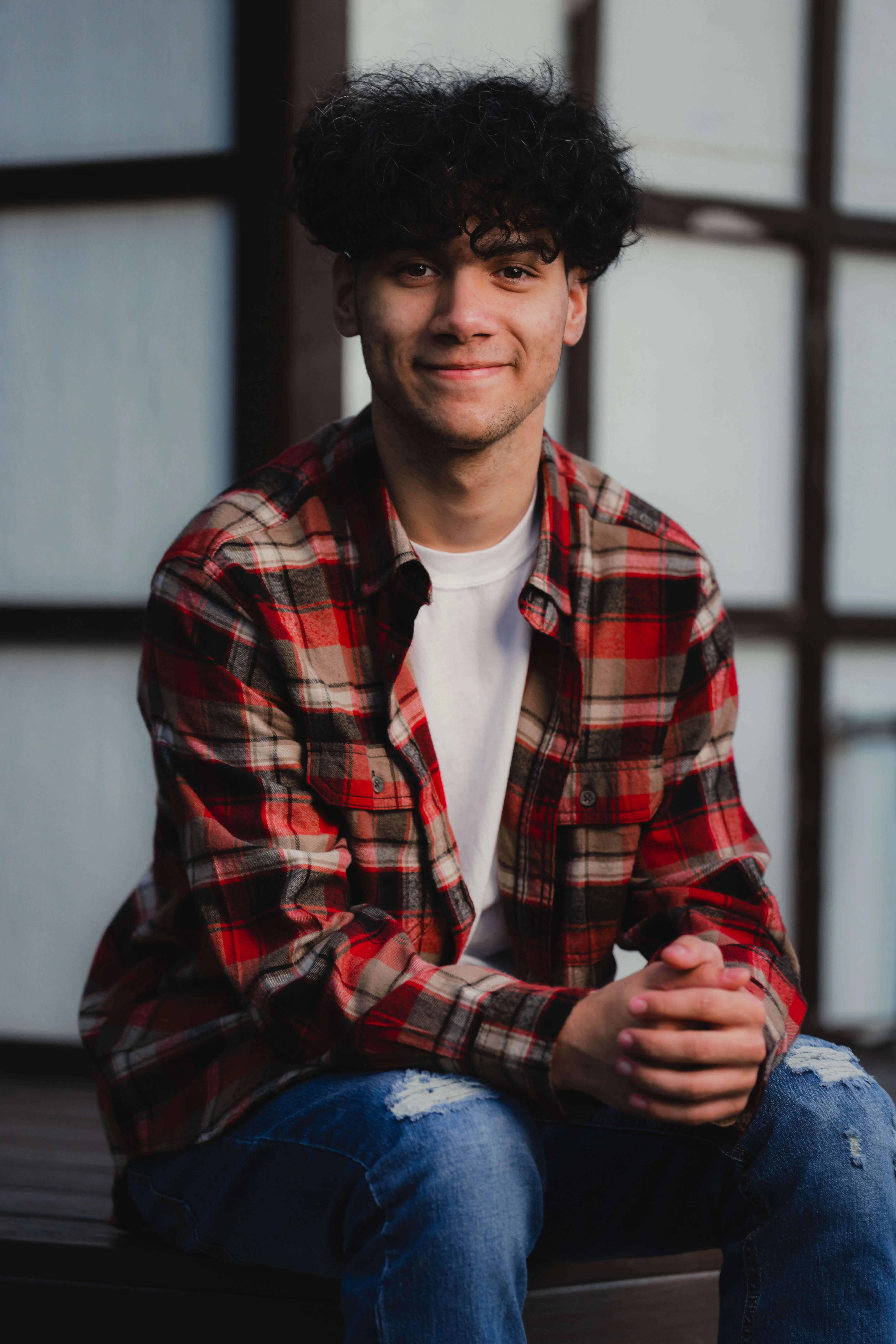 High school senior portrait outdoor Tri-Cities WA