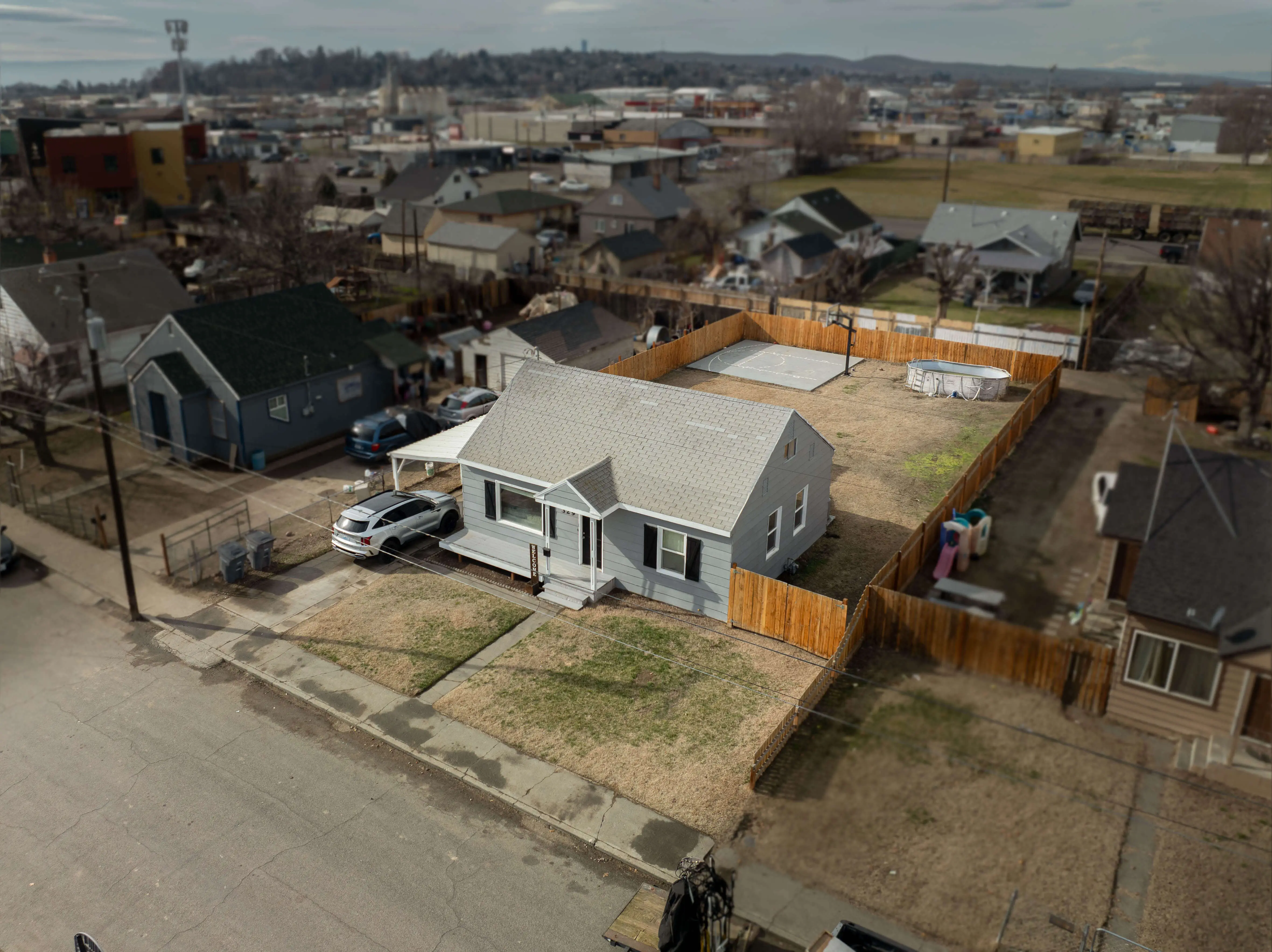 Professional real estate photography exterior home Richland WA