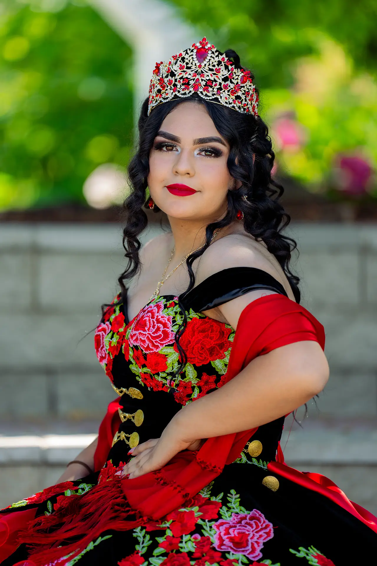 Quinceañera photography with red dress in Pasco, Washington